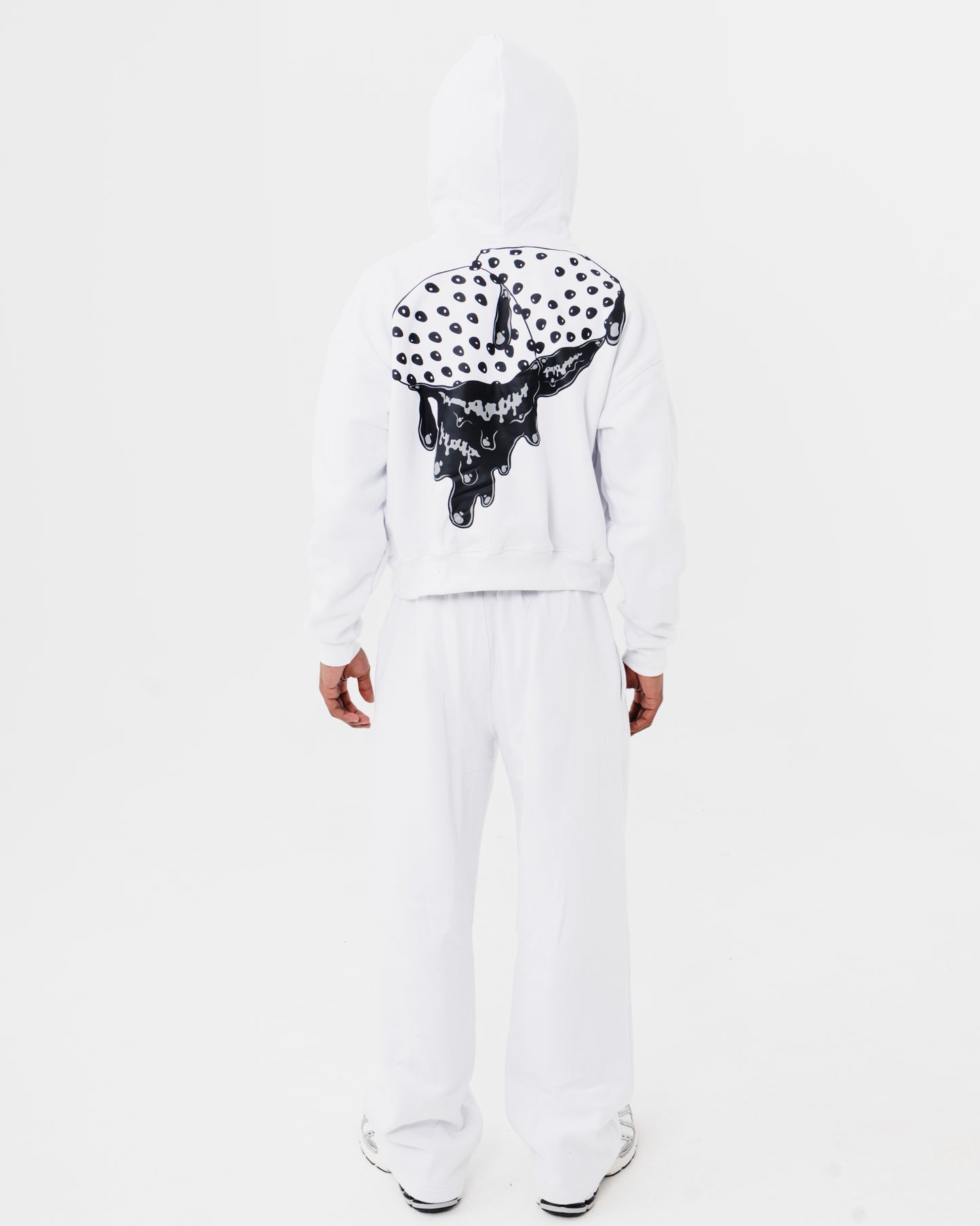 STRAWBERRY SWEATSUITS VOL 1 [WHITE]